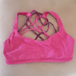 Lululemon sports bra